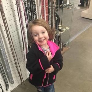 Meet your Posher, Heidi